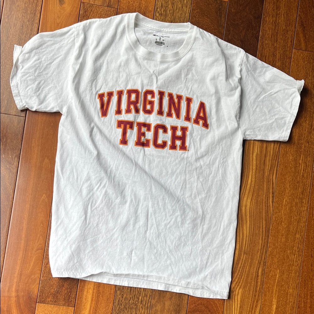 Champion Virginia Tech medium T-shirt never worn
